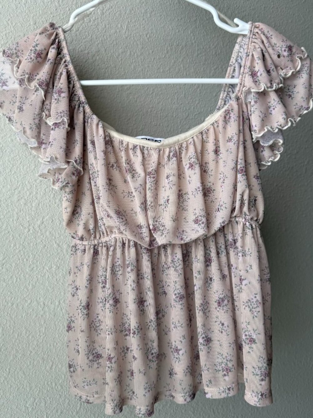 RSQ pink floral off the shoulder crop top